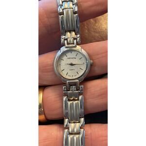 Women's 22mm Silver Tone Geneva Quartz Watch